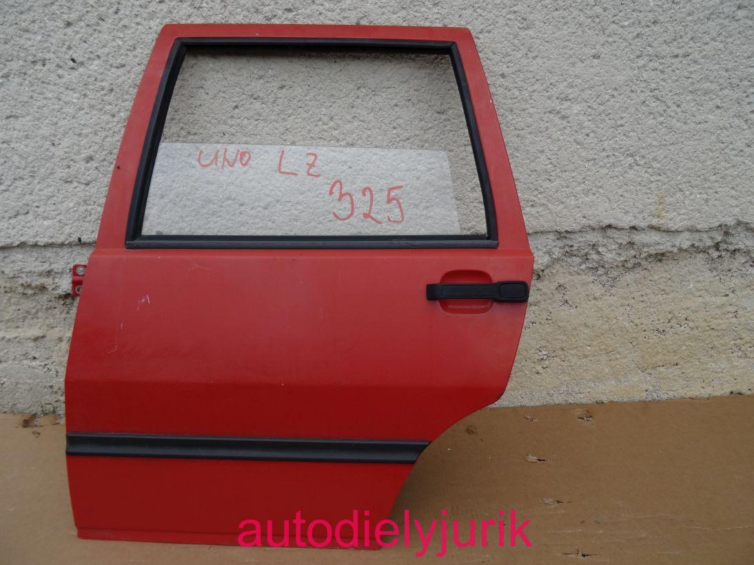Fiat Uno ll-90 dvere LZ červene č.325