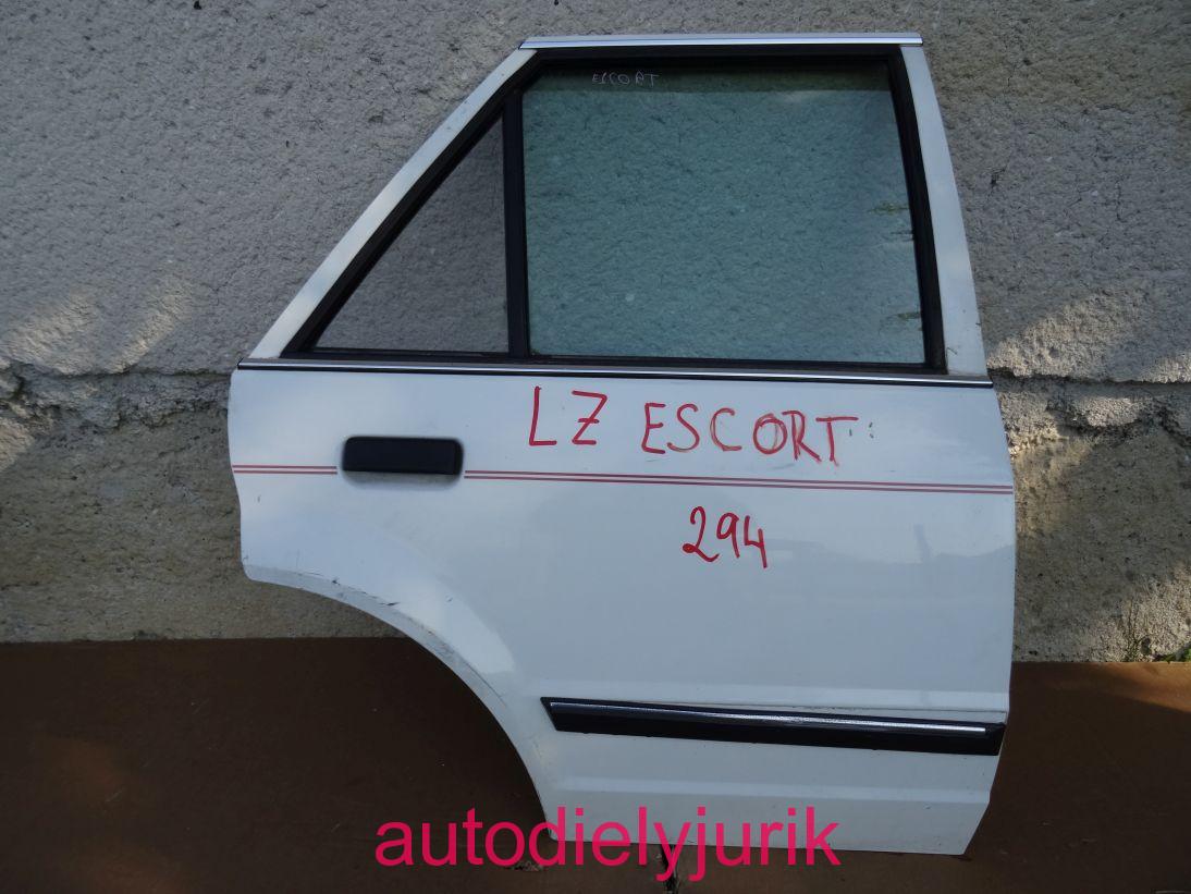 Ford Escort -96 LZ dvere biele č.294
