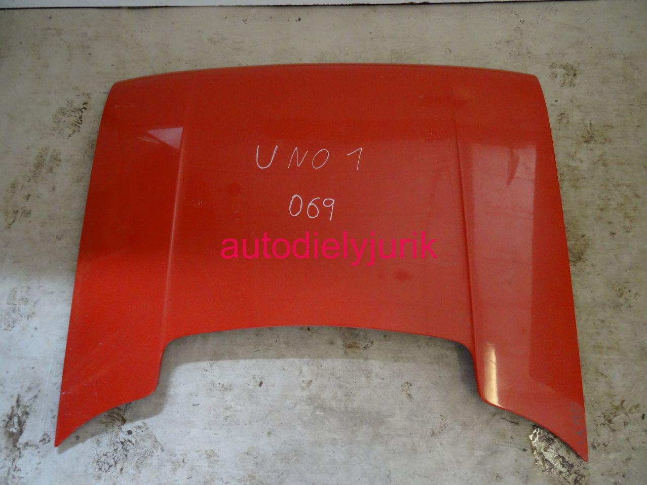 Fiat Uno lI kapota predna červená č.069